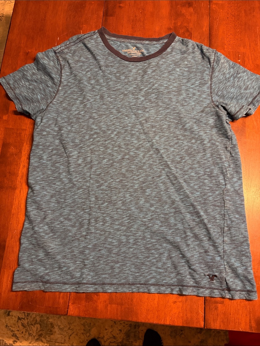 American Eagle Outfitters Heathered Light Blue Short Sleeve Tee
